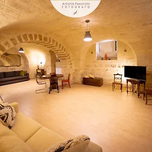 Antica Dimora Lombardi 2 , Bari Italia