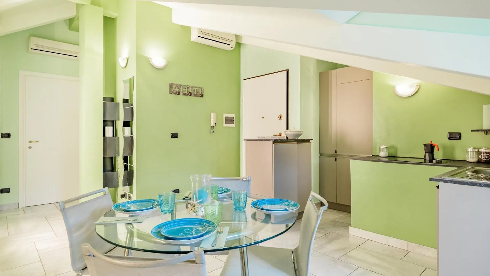 Green House Andora 0*,